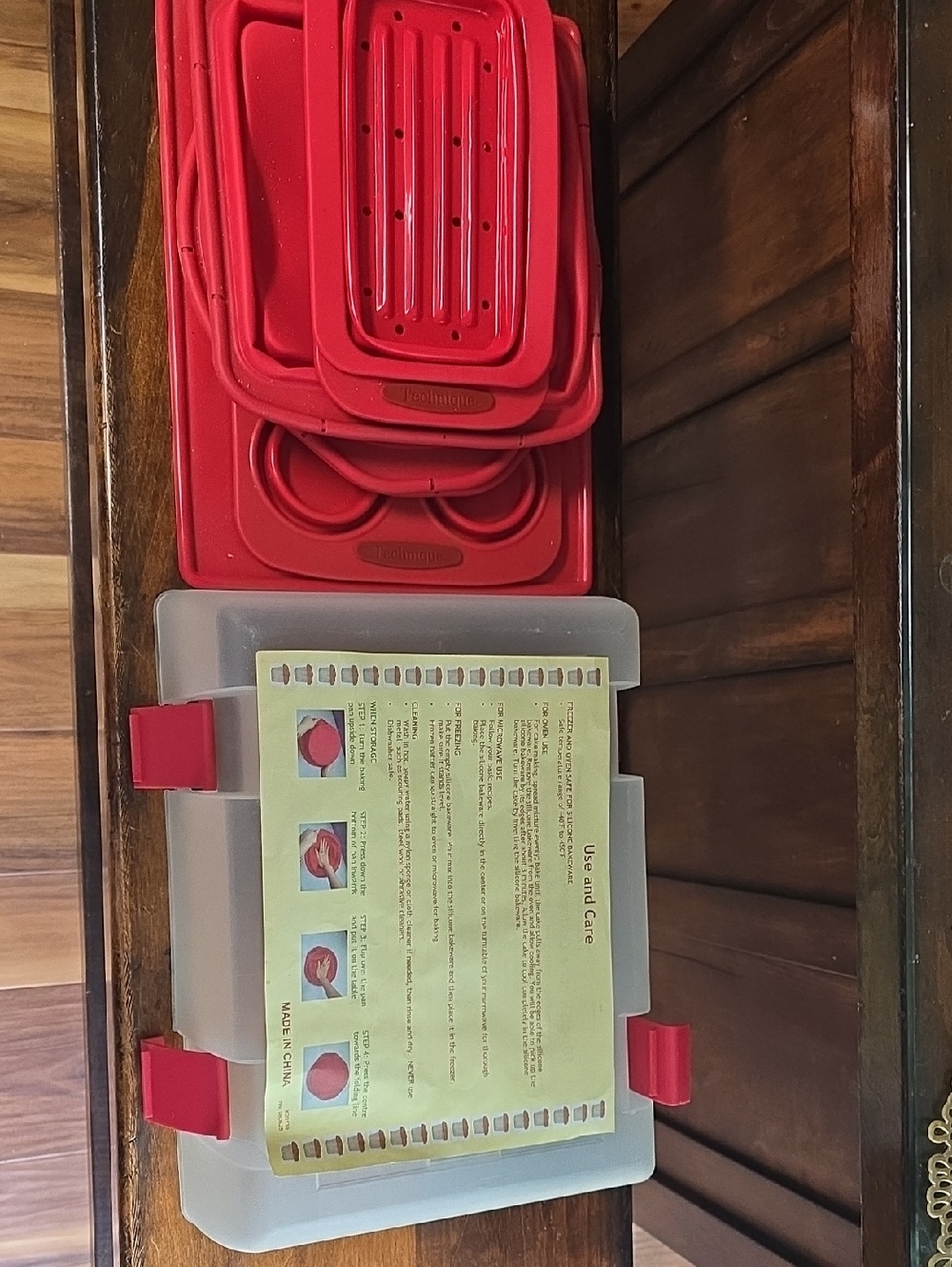 Vintage. Technique 10pc Red Silicone Collapsable Pan Set & Storage Container